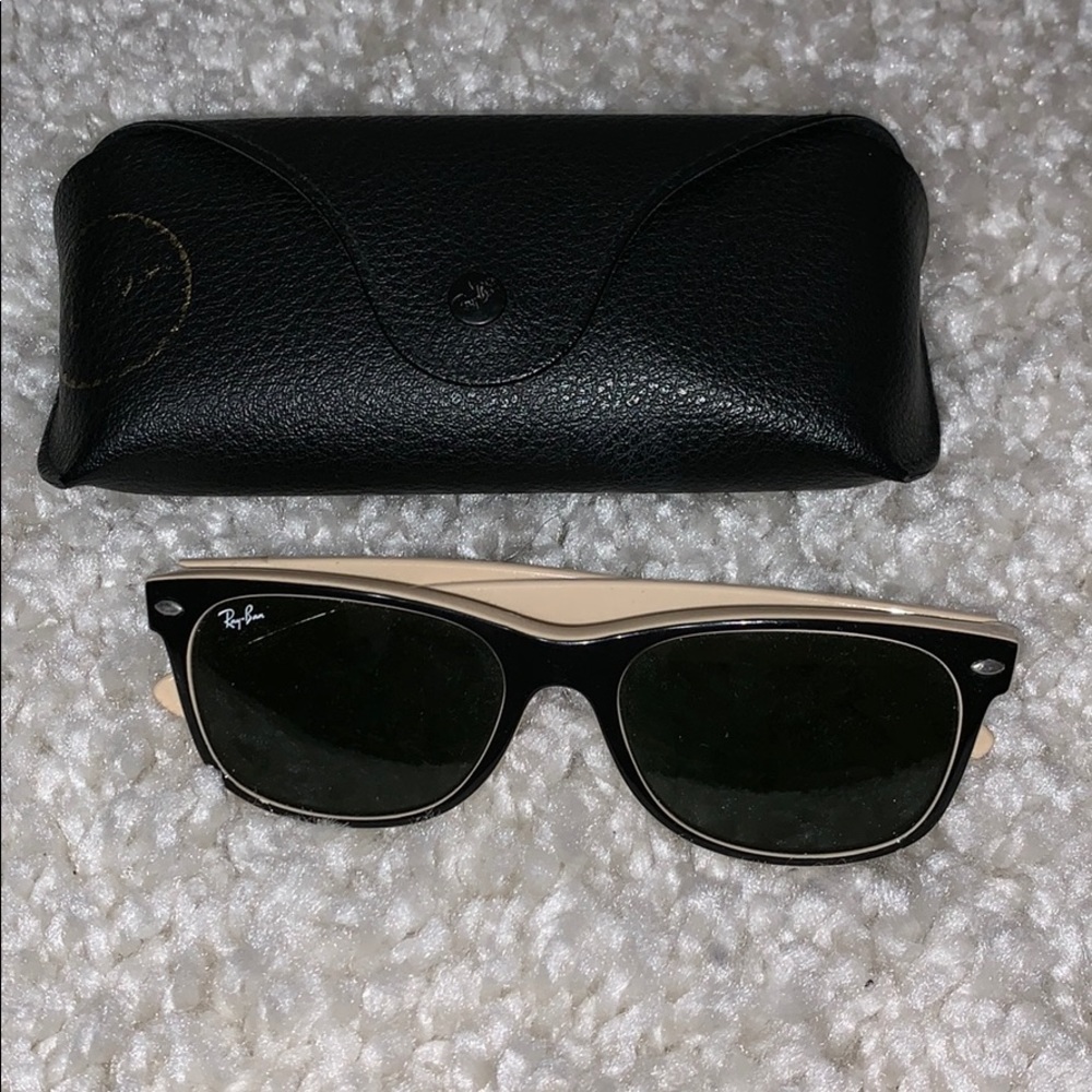Ray-Ban wayfarer